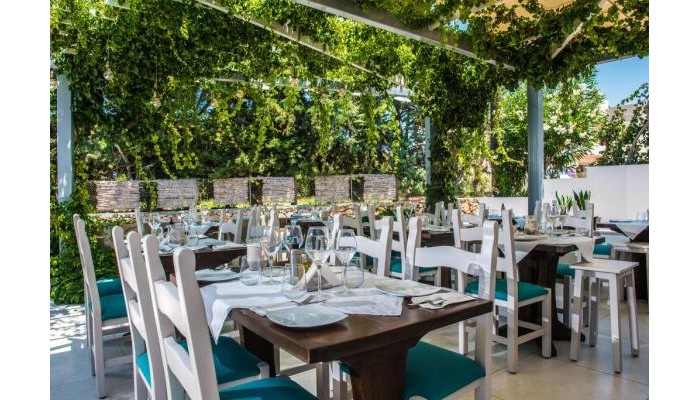 Hotel Camelot Royal Beds poza 3