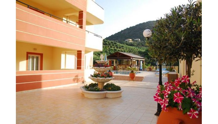 Elpis Studios & Apartments poza 11