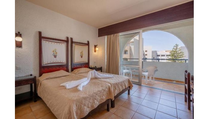Hotel Lefkoniko Bay poza 18