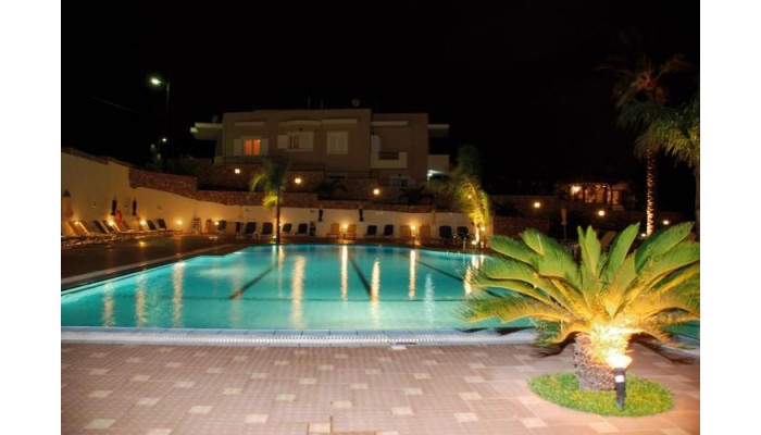 Real Palace Apartments poza 17