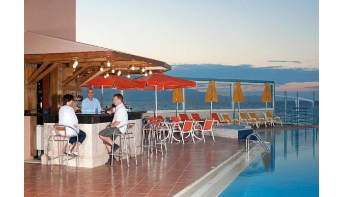 Chrispy Beach Resort poza 6