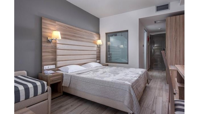 Dionysos Hotel & Suites poza 5