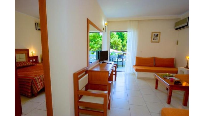 Hotel Porfi Beach poza 10