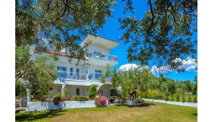 Xenios Faros Apartments poza 1