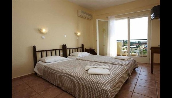 Julia Hotel poza 3