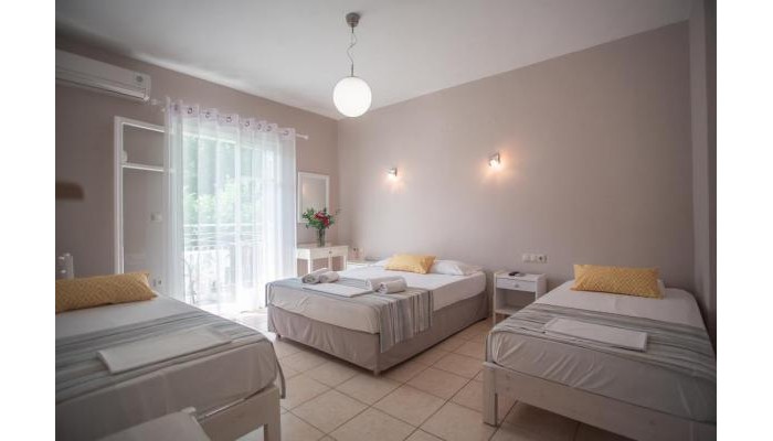 Bella Vista Beach Hotel & Studios poza 7