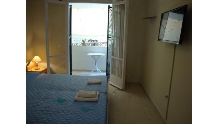 Anya Studios poza 6
