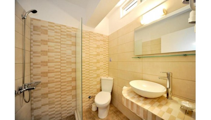 Byron Apartments poza 16