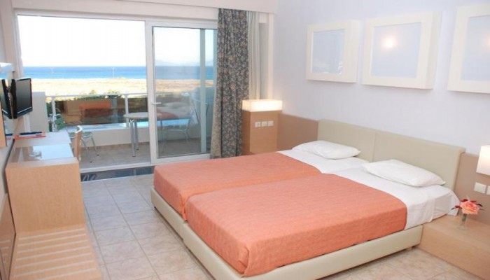 Hotel Sovereign Beach poza 1