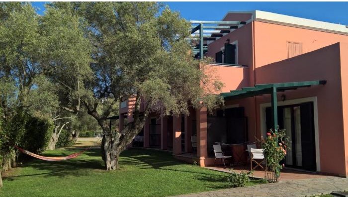 Ionian Breeze Studios poza 2