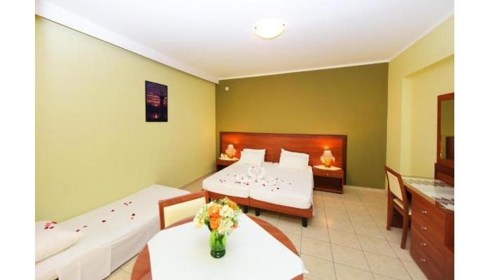 Esmeralda Apartments poza 9