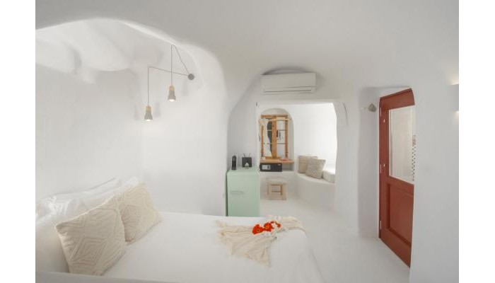 Hotelul Nano Suites Santorini poza 5