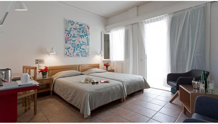 Hotel Rose Bay poza 1