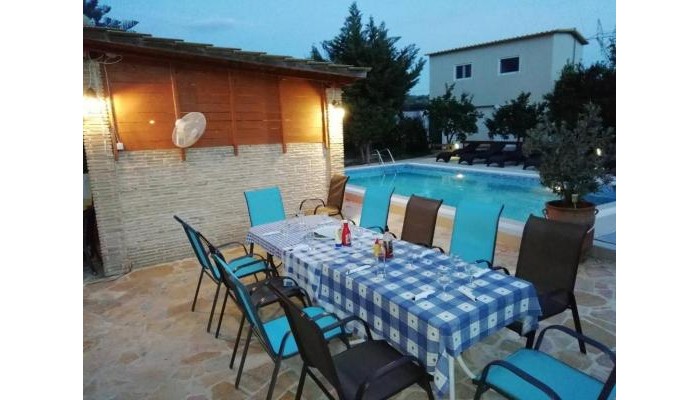 Evan's Studios poza 6