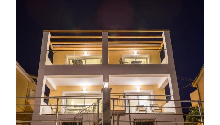 Hotel Laura Beach House poza 1