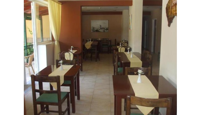 Perkes Hotel Complex poza 8