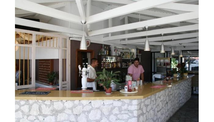 Village Inn Studios & Family Apartments poza 12