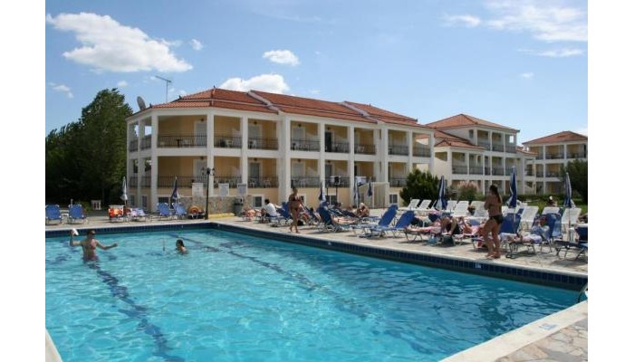 Village Inn Studios & Family Apartments poza 0