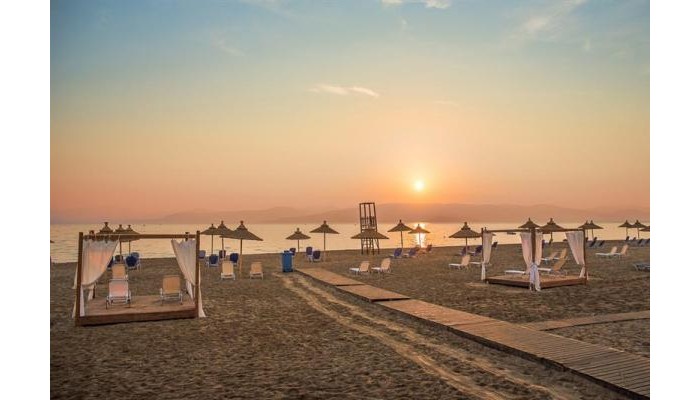 Island Beach Resort poza 12