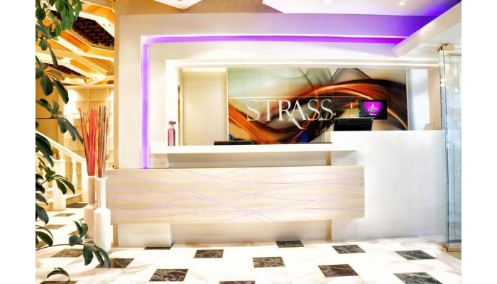 Hotel Strass poza 8