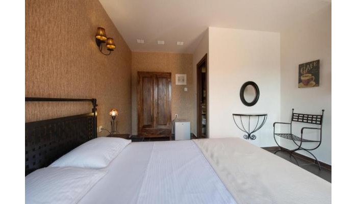 Hotel Polys Guest House poza 2