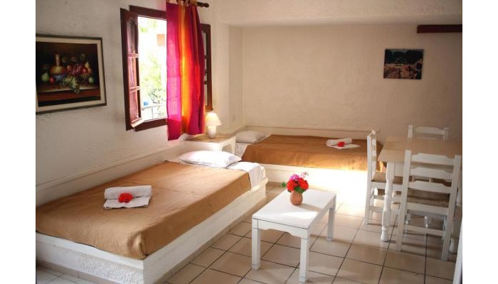 Semiramis Apartments poza 3