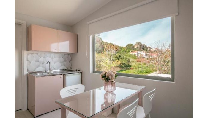 Sunrise Village poza 12