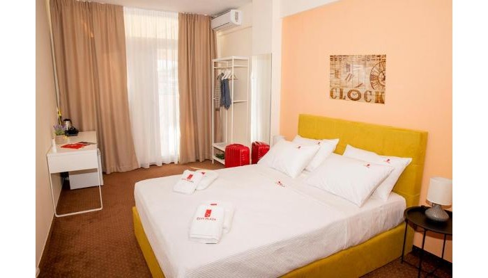City Plaza Apartments And Rooms poza 1