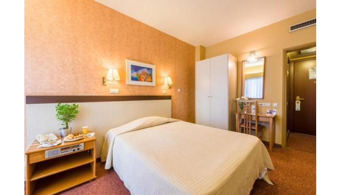 Hotel Queen Olga poza 1